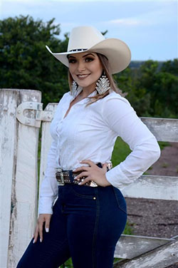 Cowgirl Cowboy hat, Western wear on Stylevore