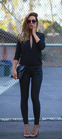Dressy casual outfit ideas: Skinny Jeans  