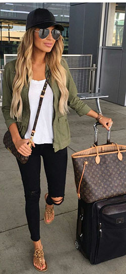 Summer airport outfits: Skinny Jeans,  Las Vegas  