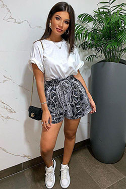 High Waist Shorts, Casual wear, Print short: Shorts Outfit,  Outfits With Shorts  