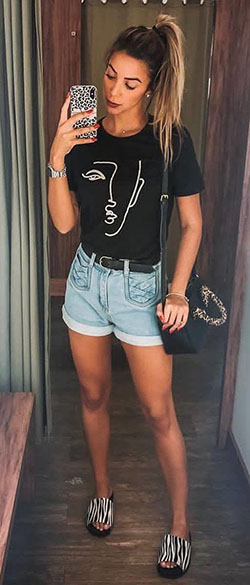 black and white crew neck shirt #summer #outfits style: summer outfits  