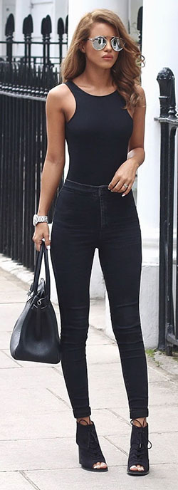 Best all black outfits: Skinny Jeans,  Boot Outfits,  Top Outfits  