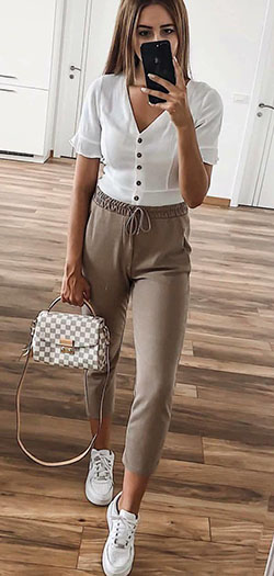 woman wearing brown capri pants #summer #outfits style: summer outfits,  fashion blogger,  Capri pants  