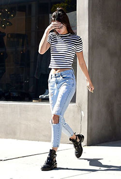 Kendall jenner casual outfits: Kylie Jenner,  Kendall Jenner,  Kris Jenner,  Kourtney Kardashian  