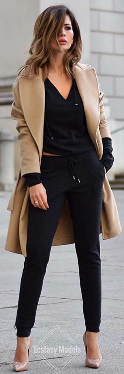 Winter outfits black pants: Casual Winter Outfit,  winter outfits,  Slim-Fit Pants  