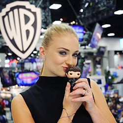 Sophie turner comic con 2016: Sophie Turner,  Pretty Girls Instagram  