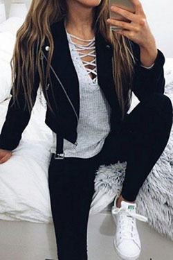 Tumblr Winter Outfit With Black Jeans: Casual Winter Outfit,  winter outfits,  Leather jacket  