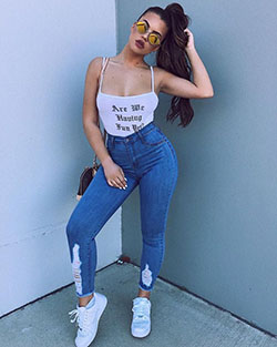 these vibrant Fashion images in 2019: Slim-Fit Pants,  Mom jeans,  Fashion Nova,  Baddie Outfits,  Capri pants  