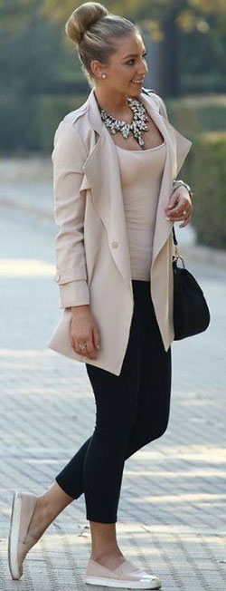 Outfits with beige blazer: Casual Winter Outfit,  Slim-Fit Pants,  Jeans Outfit,  Blazer  