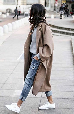 Camel coat jeans instagram: Jean jacket,  Trench coat,  Street Outfit Ideas,  Polo coat,  Wool Coat,  swing coat,  beige coat,  Winter Coat  