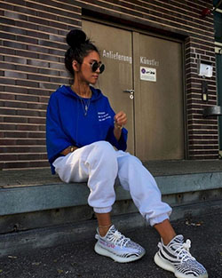 Baddie sporty outfits: winter outfits,  Casual Sporty Outfits  