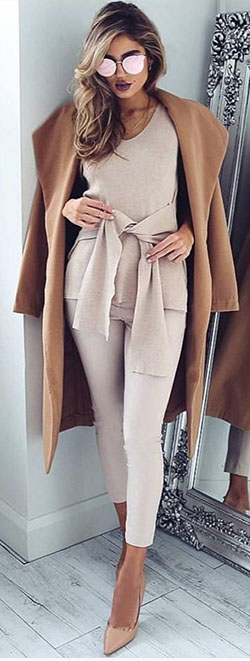 Chic outfits summer: Casual Winter Outfit,  Trench coat  