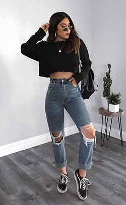Teen outfits 2019, Casual wear, Winter clothing: winter outfits,  High waist jeans outfit,  Mom jeans  