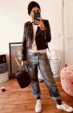 Jean chaussette basket: Leather jacket,  Sports shoes,  Street Outfit Ideas  