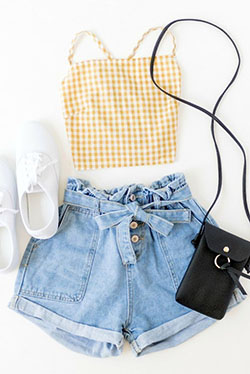 Yellow and white gingham crop top: Spaghetti strap,  Tumblr Outfits  