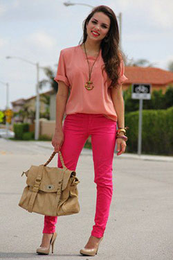 Pink Top And Jeans Outfit: 