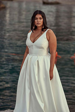 Plus size wedding dresses: Wedding dress,  Bridesmaid dress,  Clothing Ideas,  Sexy dresses  