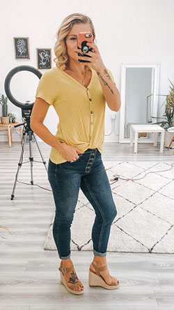 How To Style A Yellow Top With Jeans Boots: Yellow Outfits Girls  