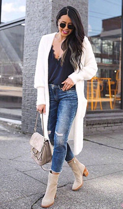 Street fashion,  Ripped jeans: Street Outfit Ideas  