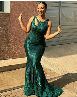 Asoebi green, Aso ebi, Party dress: party outfits,  Aso ebi,  Ankara Long Gown  