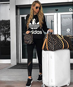Gym Outfits And Yoga Outfits Ideas For Women: Casual Sporty Outfits  