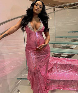 Lira galore, Lira Mercer, Chief Executive: Christmas Day,  Television show,  Baby Shower Outfit  