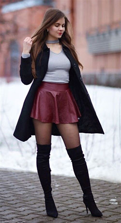 Leather skirt suede boots: High-Heeled Shoe,  Boot Outfits,  Skirt Outfits,  Leather skirt,  Board Skirt,  Mini Skirt,  Chap boot  