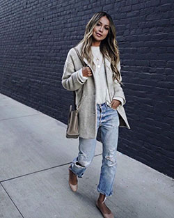 Levis 501 style, Casual wear, Slim-fit pants: Slim-Fit Pants,  Polo neck,  Mom jeans,  Street Outfit Ideas,  Light Blue Pants Outfits  