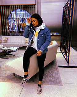 February fashion 2019 for school instagram: winter outfits,  Jean jacket,  Baddie Outfits  