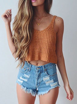 #street #style crop top + shorts: 