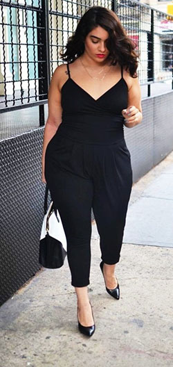 Fashion curvy, Nadia Aboulhosn, Plus-size clothing: Plus size outfit,  Romper suit,  Plus-Size Model,  Nadia Aboulhosn  
