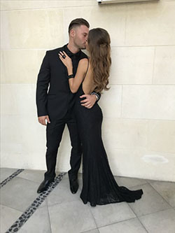 Casal formal, Formal wear, Evening gown: party outfits,  Backless dress,  Wedding dress,  Bridesmaid dress,  Prom Outfit Couples  