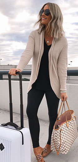 Black outfit with beige cardigan: Sleeveless shirt,  Slim-Fit Pants,  Knit cap,  Legging Outfits,  Cardigan  