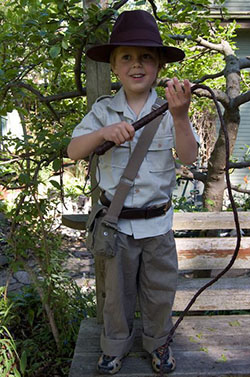 Indiana Jones Costume Ideas For kids: Halloween costume,  party outfits,  Helpers Day Outfits,  Indiana Jones,  Marion Ravenwood  