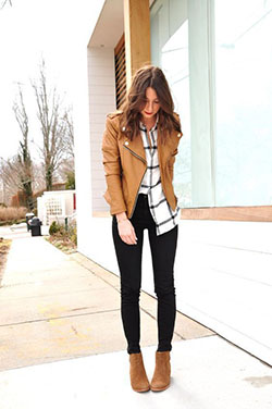 Ankle Boot and Black Legging for Casual wear: winter outfits  