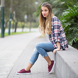 Lightweight Flannel Shirt Womens: shirts,  Flannel Shirt Outfits,  Plaid Shirt,  Lumberjack shirt  