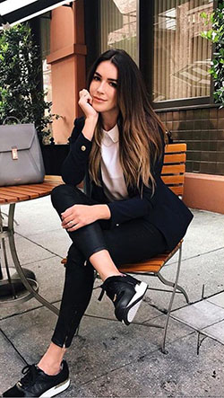 Semi Casual Tumblr Outfit For School GIrls: winter outfits,  Business casual,  School Outfits Tumblr  