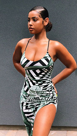 Hot Pics of Curvy Black Girls: Spaghetti strap,  Strapless dress,  Hot Black Girls  