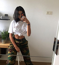 Military Look For Girls, Hip hop fashion, The dress: Grunge fashion,  Military Outfit Ideas  