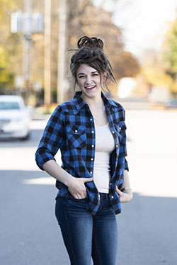 Outfits With Flannel Shirt For Girls: Flannel Shirt Outfits,  Plaid Shirt,  Lumberjack shirt  