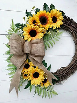 Best Wreaths For Front Door: Spring Wreaths,  Wreath ideas,  Front Door Decor,  Door Wreaths  