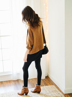 Leggings With Brown Ankle Boots For Winter: Slim-Fit Pants,  Boot Outfits,  Chelsea boot  