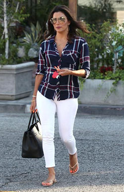 Charming and stylish Flannel Outfits Ideas: Business casual,  Flannel Shirt Outfits,  Plaid Shirt  