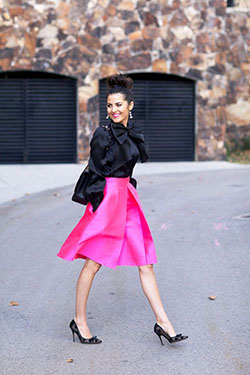 Short Hot Pink And Black Dress For Prom Night: Pink Outfits Ideas  