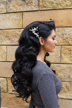 Big waves wedding hair, Black hair: Lace wig,  Long hair,  Cabelo cacheado,  African Bridesmaids Hairstyles  