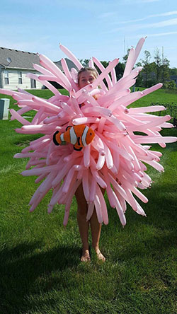 Cute Last Minute Halloween Costumes For Teenage Girls: Halloween costume,  Homemade Halloween Costume  