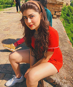 Instagram Red Dress Of Aditi Bhatia: Aditi Bhatia,  Divyanka Tripathi,  Karan Patel,  Ekta Kapoor  
