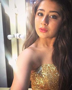 Looking Gorgeous Aditi Bhatia In Instagram Pics: Pankti Sharma,  Avneet Kaur,  Roshni Walia,  Aditi Bhatia,  Divyanka Tripathi  