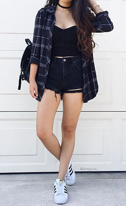 Oversized Flannel Outfits High Waist Shorts: Grunge fashion,  Flannel Shirt Outfits  