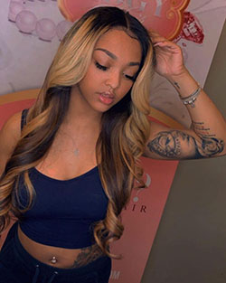 Middle Part Blonde Highlights For Dark Skin: Lace wig,  Long hair,  Regular haircut,  Hair Color Ideas  